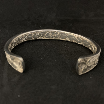 Malcolm Appleby Wild Pansy Bangle | Taylors on the High Street